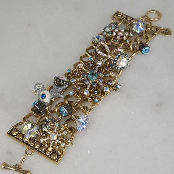 ✔️Rare Betsey Johnson Snow Angel Charm Bracelet - Picture 4 of 8